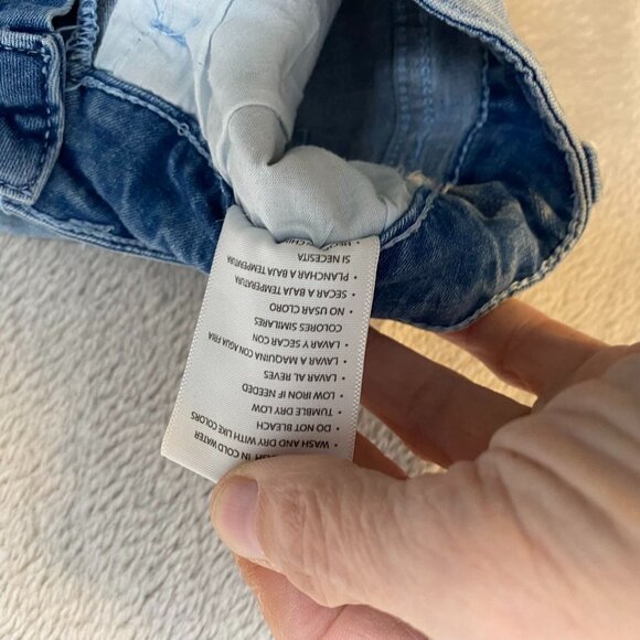 KanCan Woman's jeans 5/26 Distressed Light Wash Denim Skinny w/ Frayed Hem - Picture 12 of 14